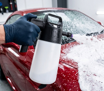 hand pump sprayer cleaning car